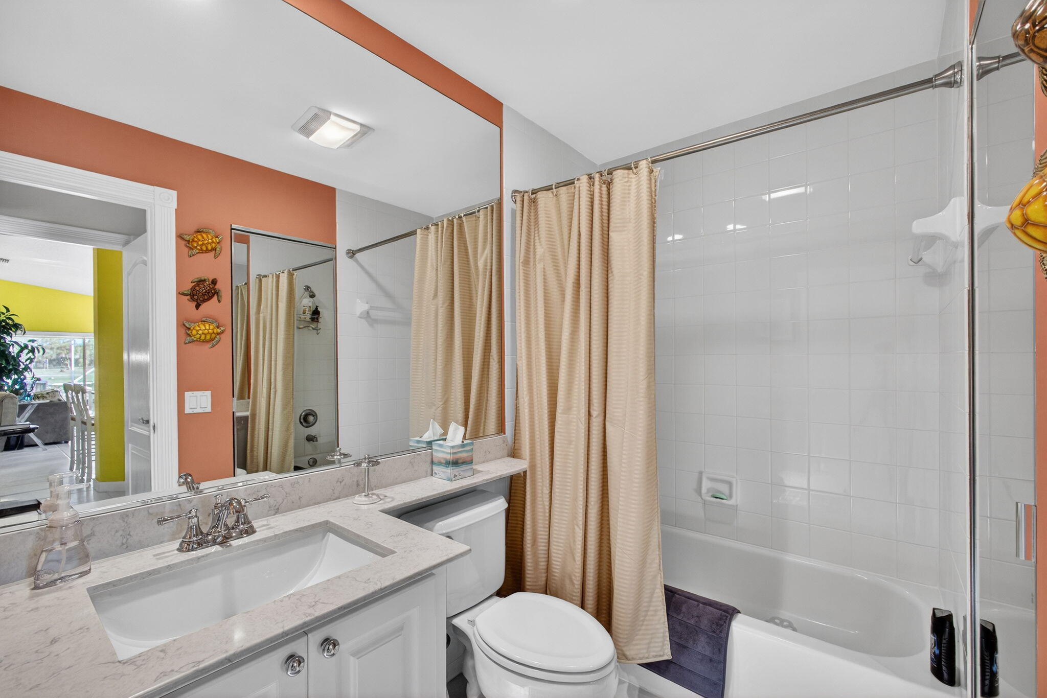 1117 Southwest Balmoral Trace Stuart, FL 34997 - Photo 20 of 38 2nd Bathroom