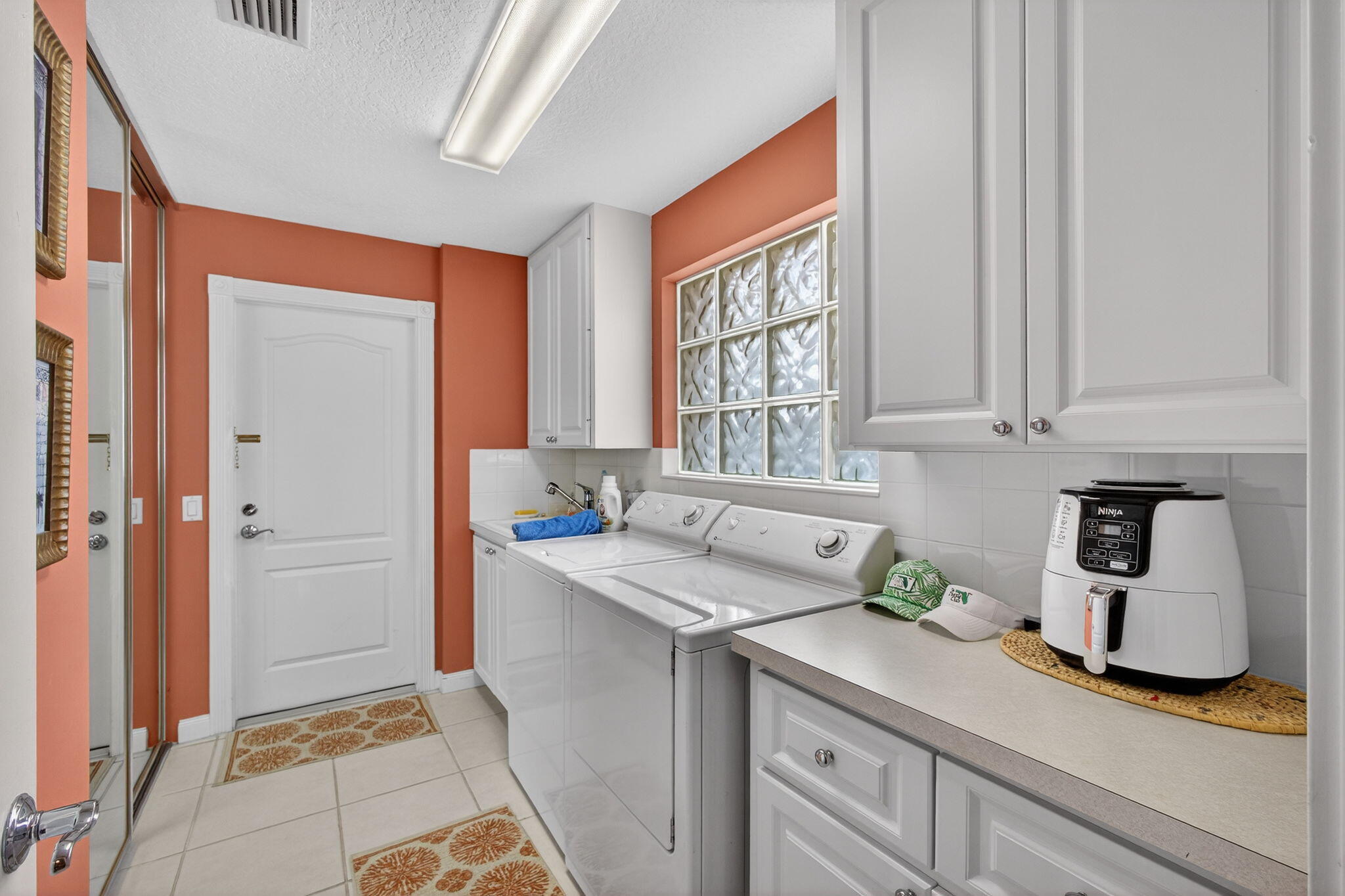 1117 Southwest Balmoral Trace Stuart, FL 34997 - Photo 21 of 38 Laundry Room