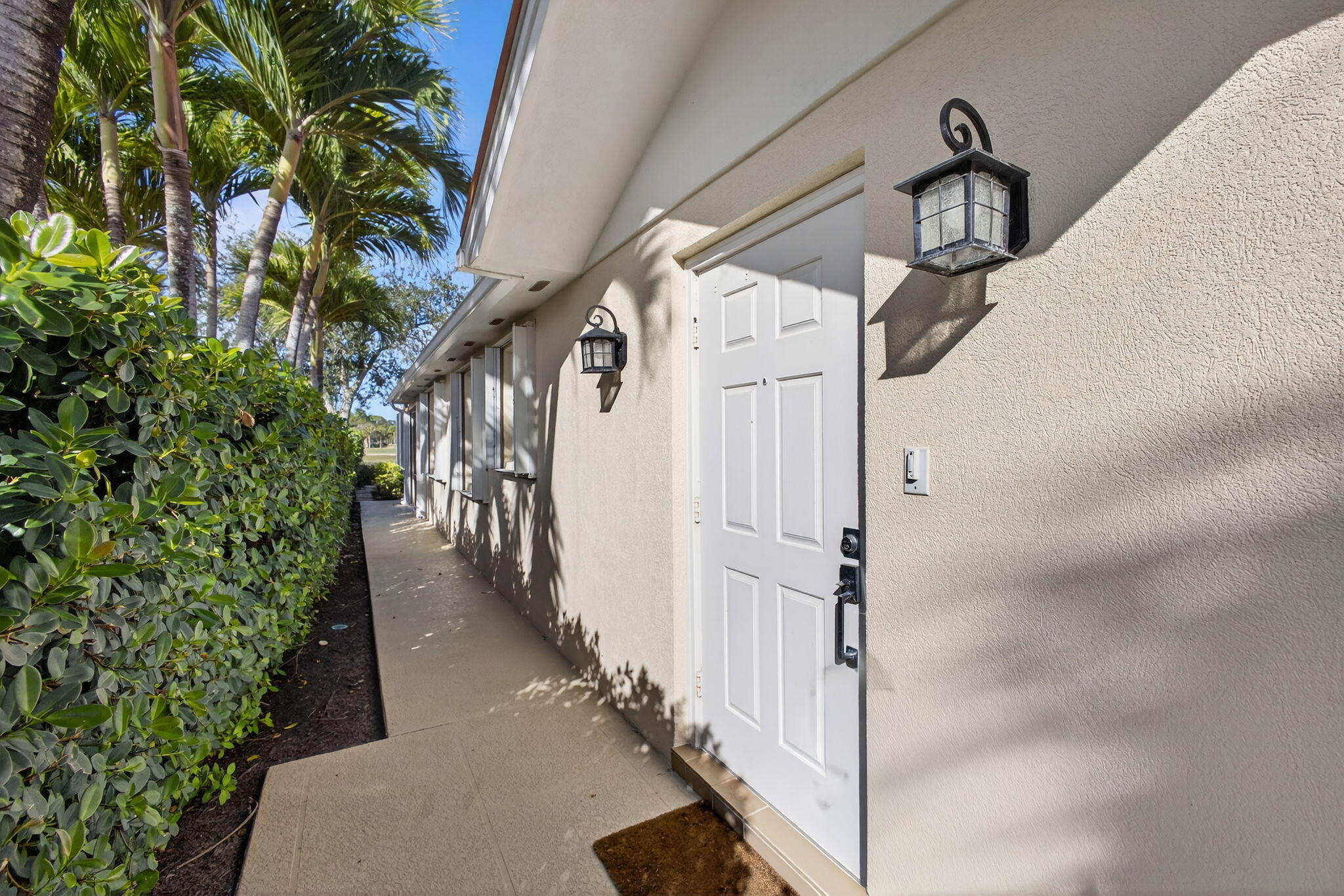 1117 Southwest Balmoral Trace Stuart, FL 34997 - Photo 7 of 38 Exterior Photo #3