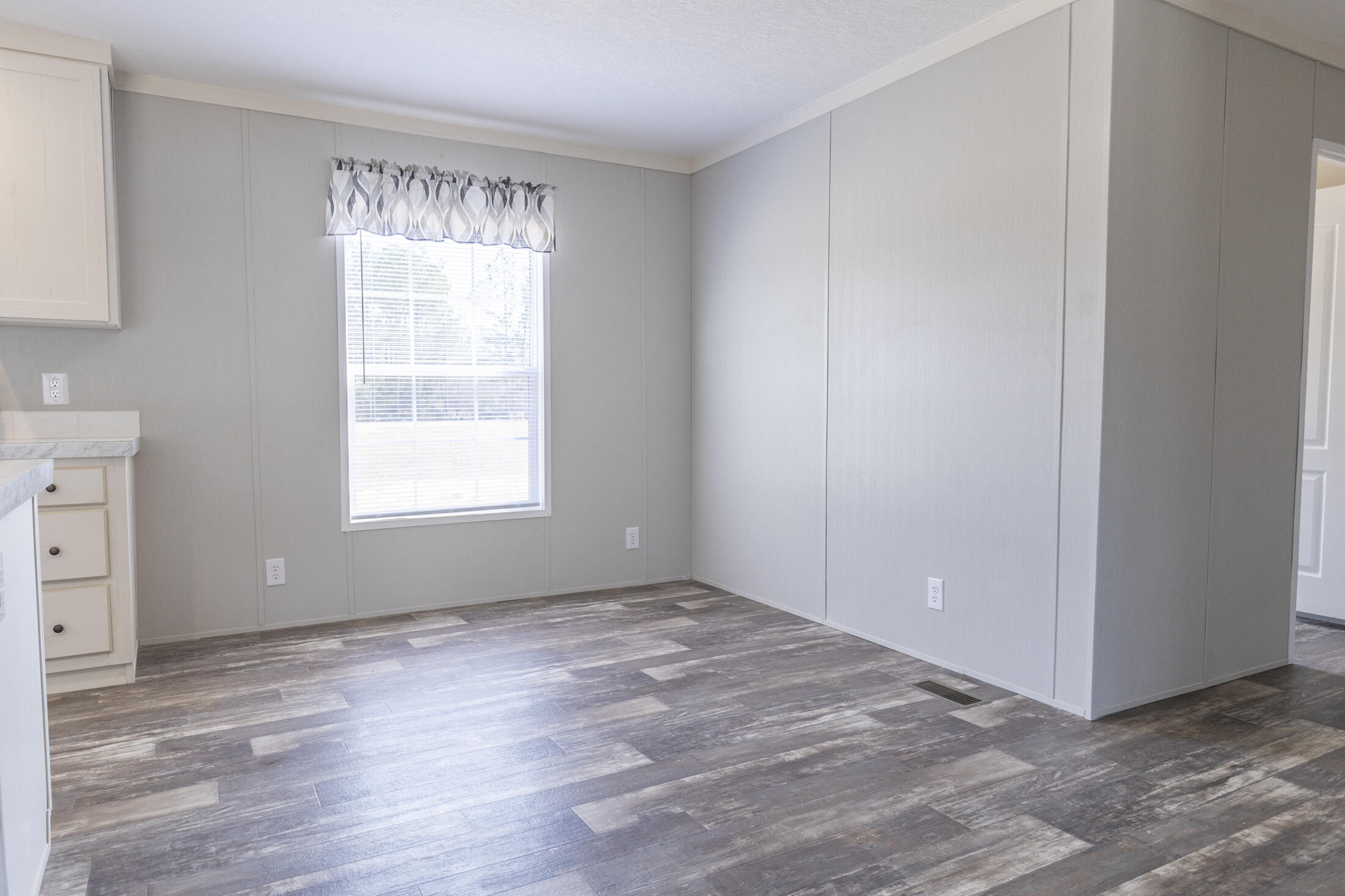 120 Wilder Road St. Stephen, SC 29479 - Photo 6 of 24 120 Wilder 022625--7