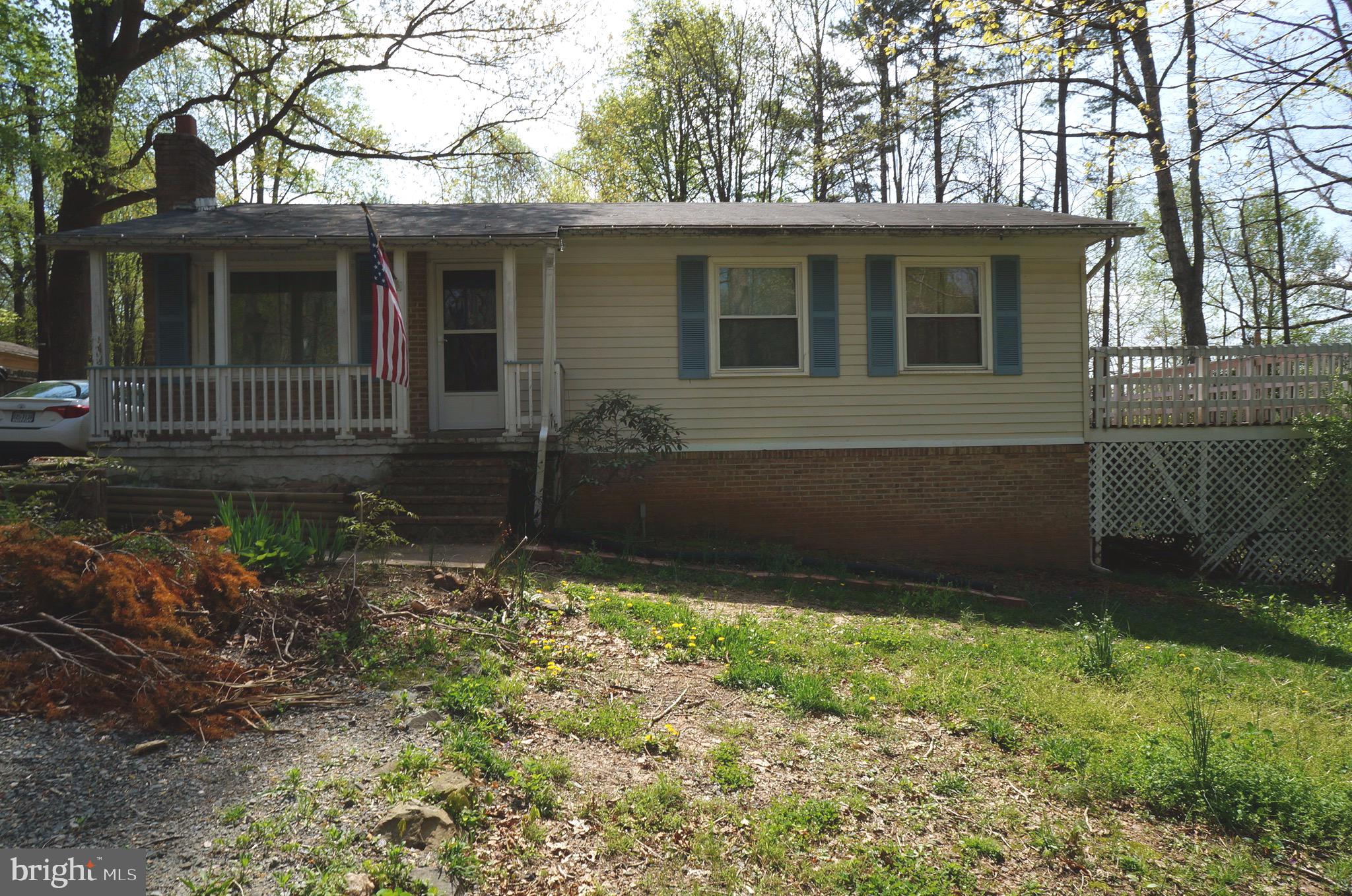 807 Holly Corner Road Fredericksburg, VA 22406 - Photo 41 of 57 a backyard of a house