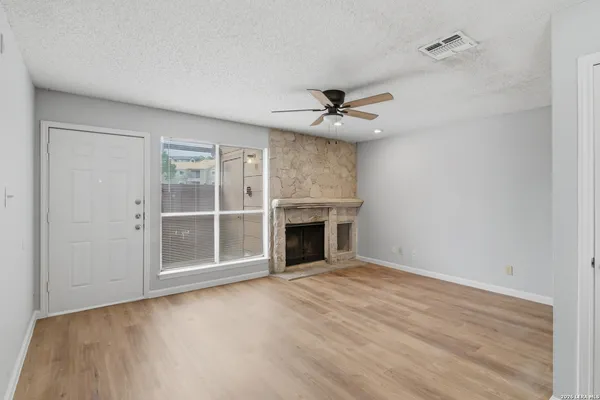 $94,000 | 4107 Medical Drive, Unit 6107, San Antonio, TX 78229