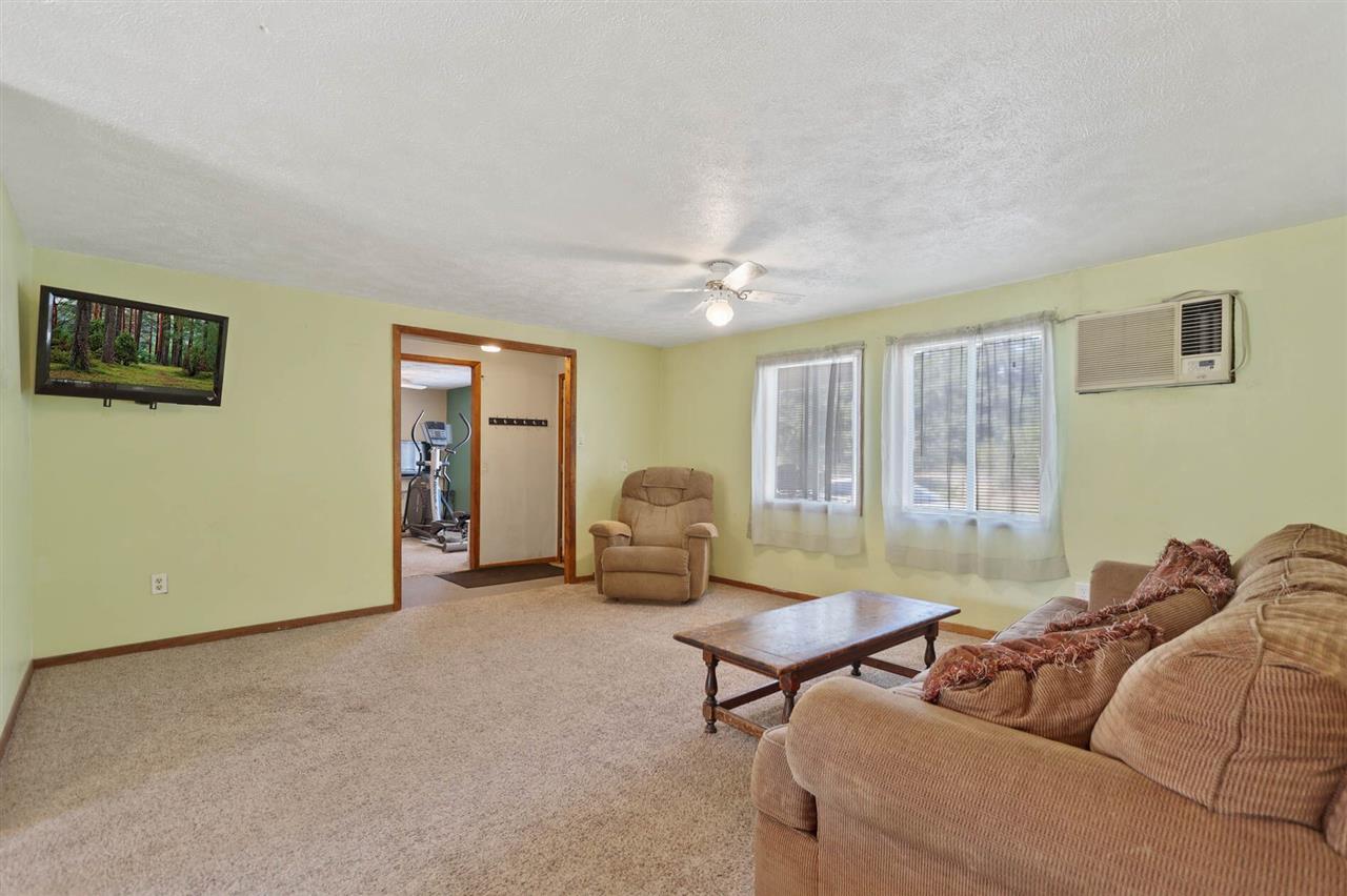 12910 East Nelson Road Elk, WA 99009 - Photo 3 of 20