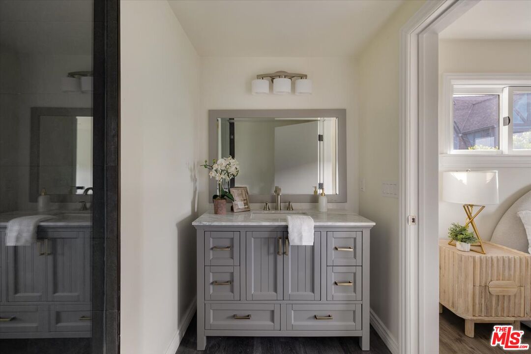 2348 Baxter Street Los Angeles, CA 90039 - Photo 20 of 35