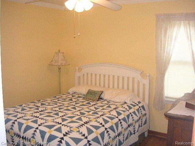 1591 Columbia Road Berkley, MI 48072 - Photo 15 of 25 Bedroom #3