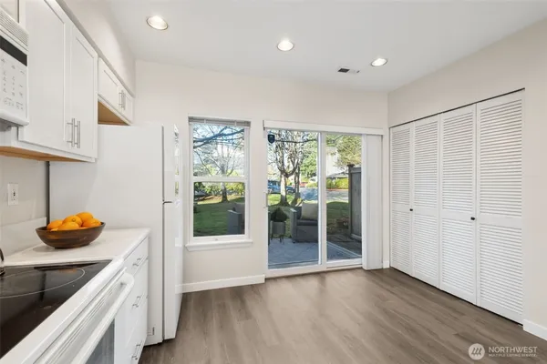 $450,000 | 4808 Northeast Sunset Boulevard, Unit B105, Renton, WA 98059