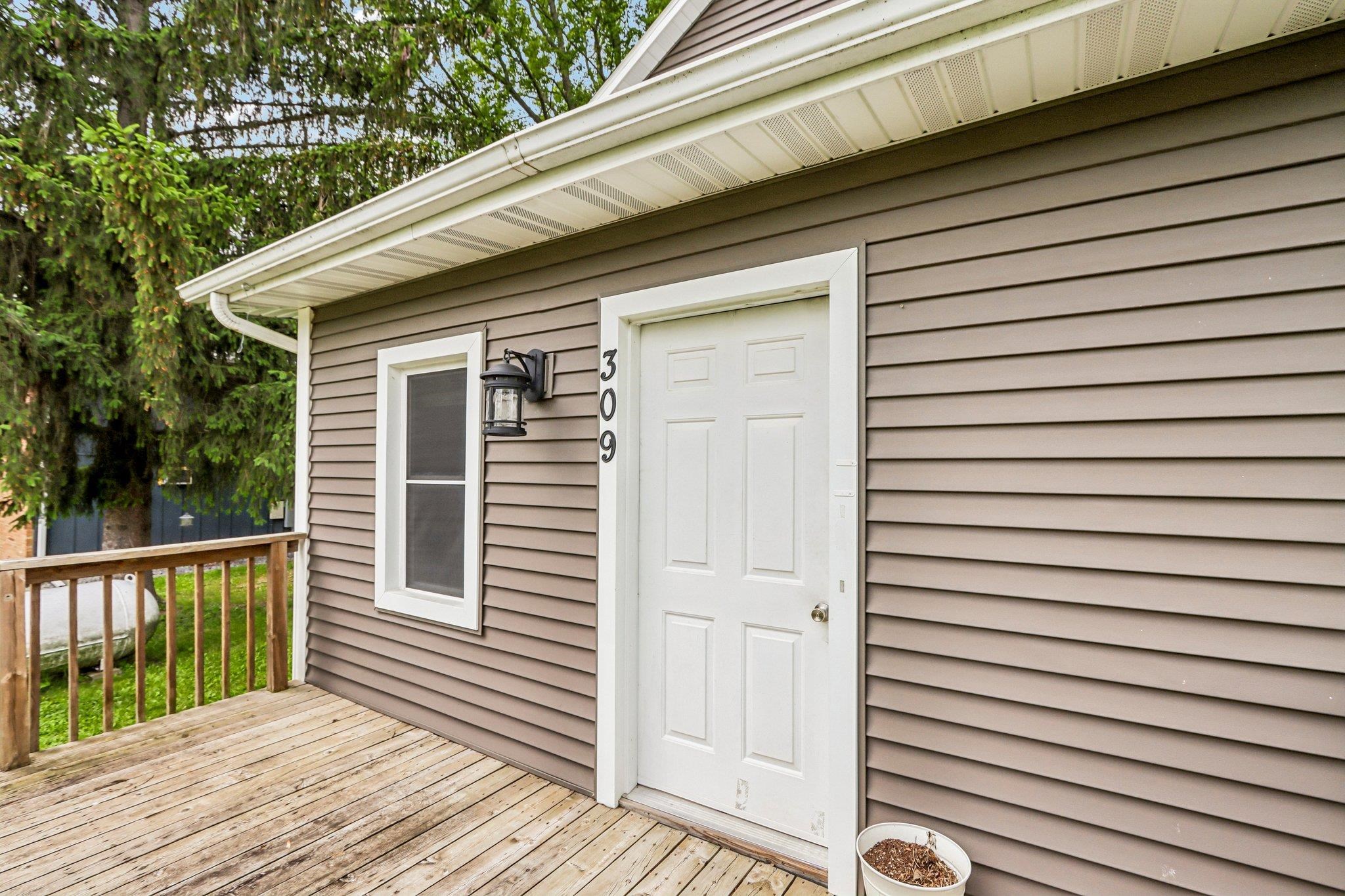 309 Cedar Street Baraboo, WI 53913 - Photo 52 of 55