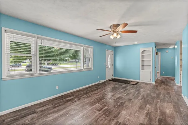 $300,000 | 207 Kristine Avenue, Clinton, MO 64735