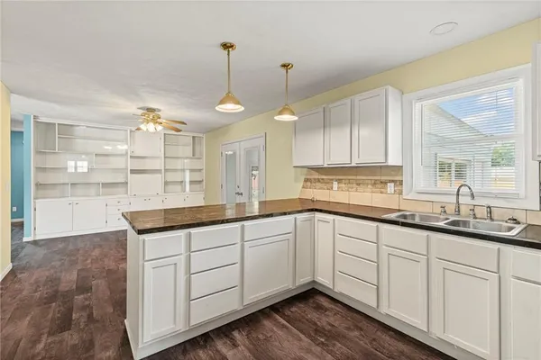 $300,000 | 207 Kristine Avenue, Clinton, MO 64735