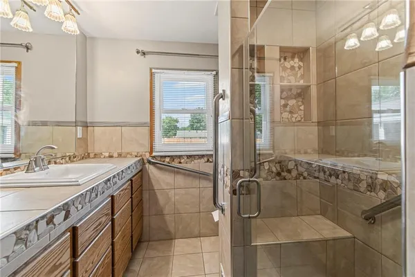 $300,000 | 207 Kristine Avenue, Clinton, MO 64735