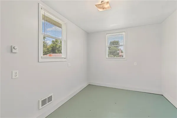 $300,000 | 207 Kristine Avenue, Clinton, MO 64735