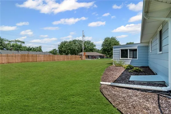 $300,000 | 207 Kristine Avenue, Clinton, MO 64735