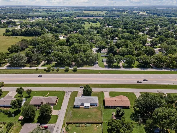 $300,000 | 207 Kristine Avenue, Clinton, MO 64735