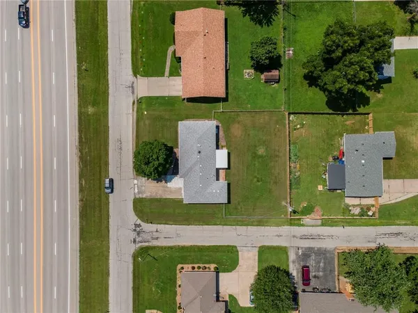 $300,000 | 207 Kristine Avenue, Clinton, MO 64735