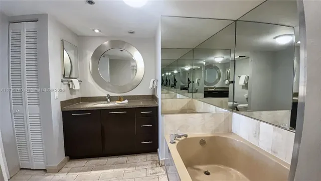 $4,500 | 1717 North Bayshore Drive, Unit B4157, Miami, FL 33132