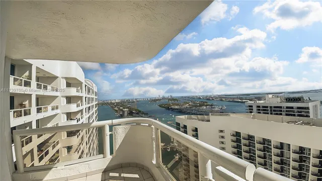$4,500 | 1717 North Bayshore Drive, Unit B4157, Miami, FL 33132