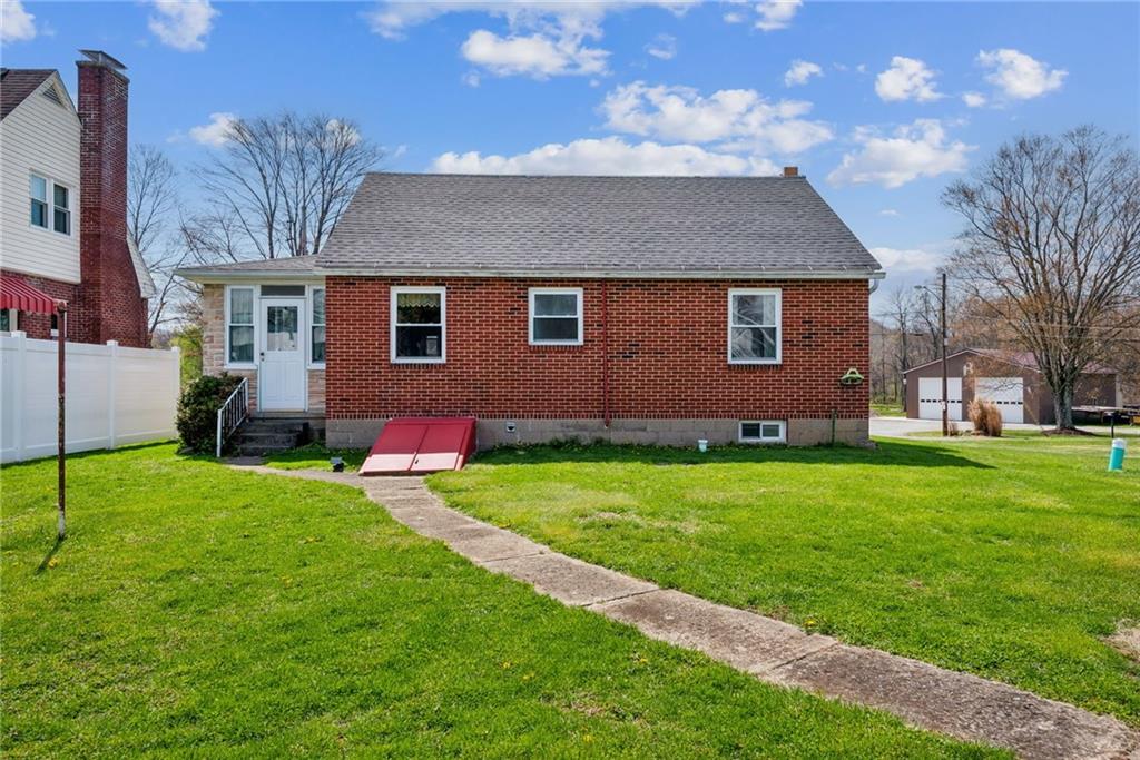 143 7th Street New Florence, PA 15944 - Photo 3 of 34