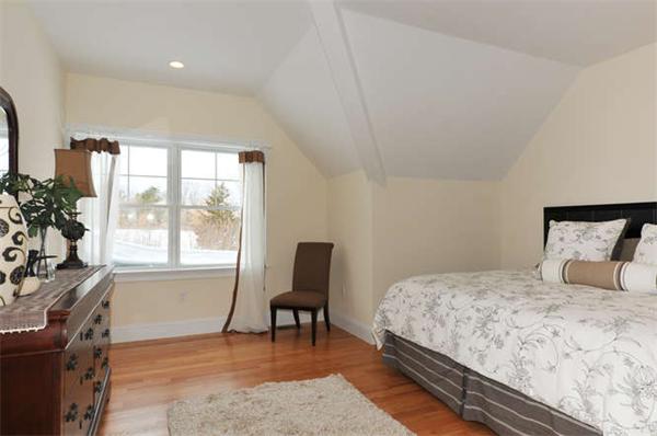 301 Maple Avenue, Unit 301 Rutland, MA 01543 - Photo 14 of 17