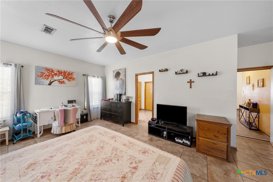 13391 Cedar Valley Road Salado, TX 76571 - Photo 14 of 38