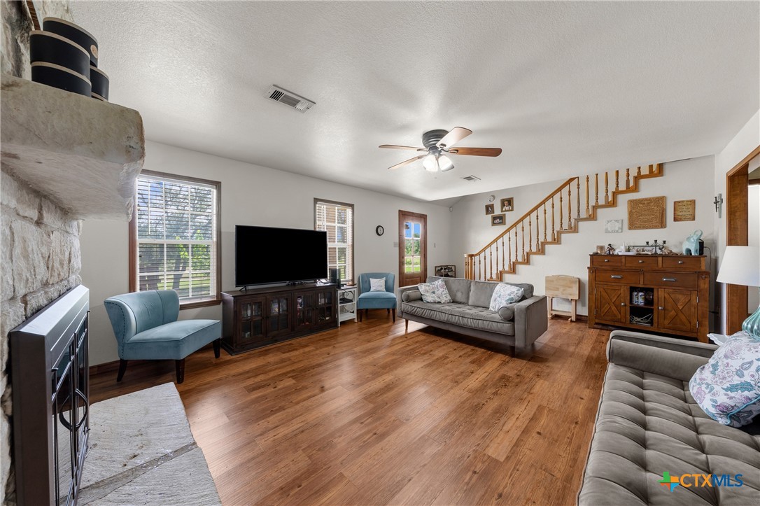 13391 Cedar Valley Road Salado, TX 76571 - Photo 6 of 38