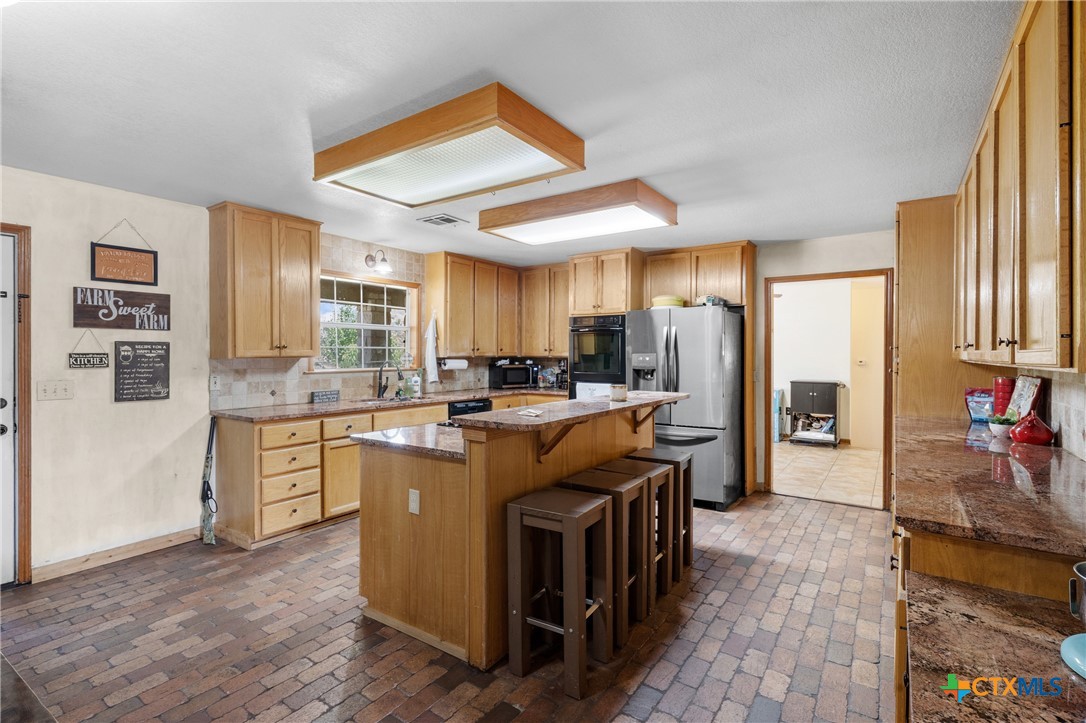 13391 Cedar Valley Road Salado, TX 76571 - Photo 10 of 38