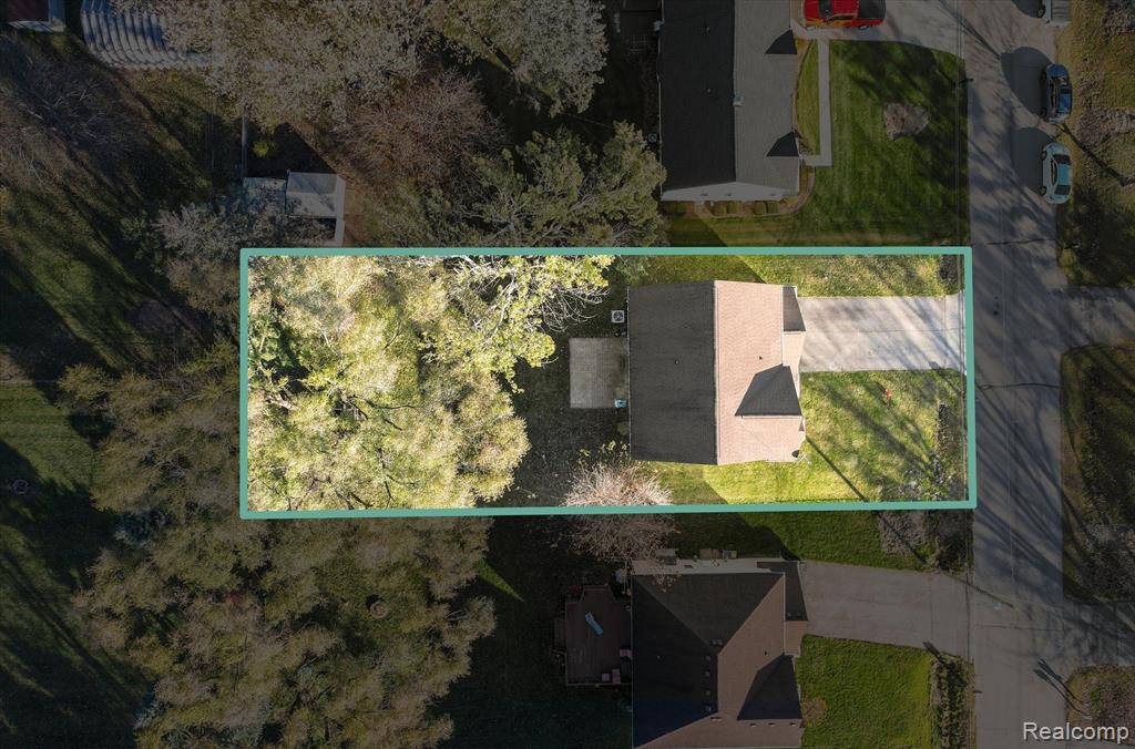 205 Eastlawn Drive Rochester, MI 48307 - Photo 7 of 46