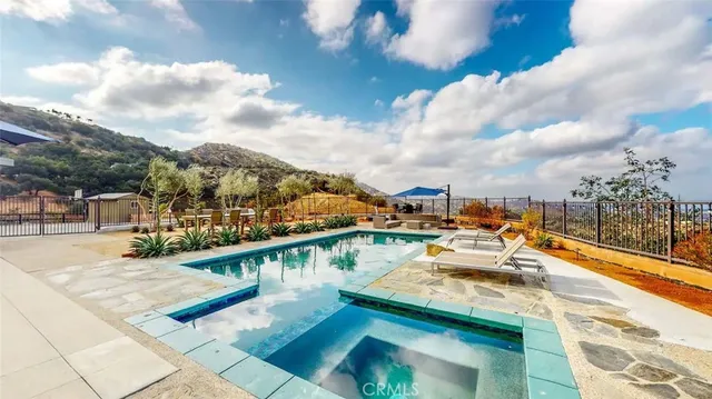 $2,199,000 | 7300 Santa Susana Pass Road, Simi Valley, CA 93063