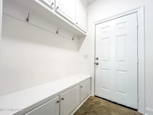 $289,200 | 961 Riverside Lane, Pearl, MS 39208