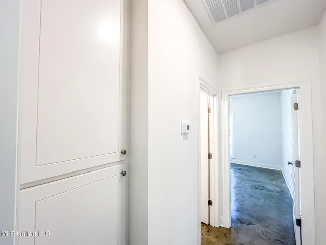 $289,200 | 961 Riverside Lane, Pearl, MS 39208