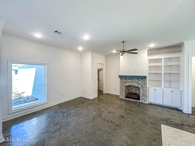 $289,200 | 961 Riverside Lane, Pearl, MS 39208