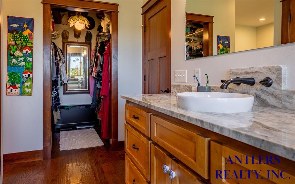 17 Thistle Road Cody, WY 82414 - Photo 39 of 108 Gallery Image 39