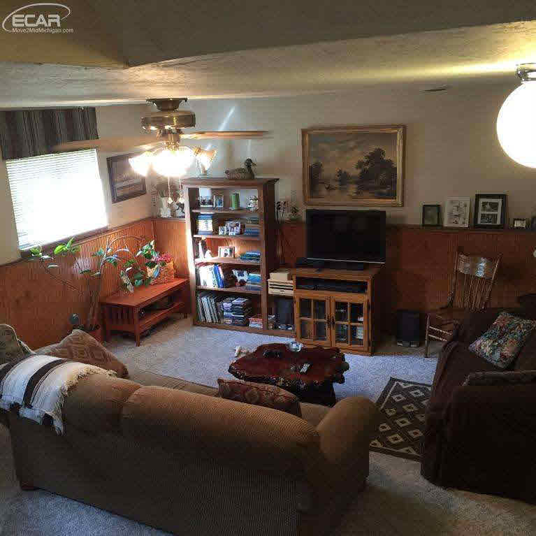 3721 East Burt Road Burt, MI 48417 - Photo 9 of 25 20450801-8.JPG