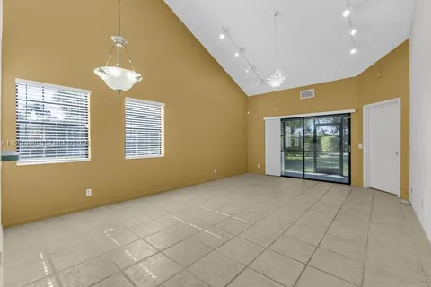 $379,000 | 8209 Waterford Avenue, Fort Lauderdale, FL 33321