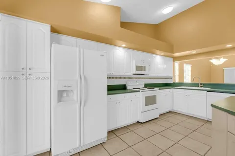 $379,000 | 8209 Waterford Avenue, Fort Lauderdale, FL 33321