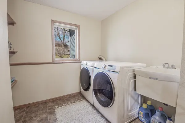 $389,900 | 2407 Tranquility Drive, St. Cloud, MN 56301