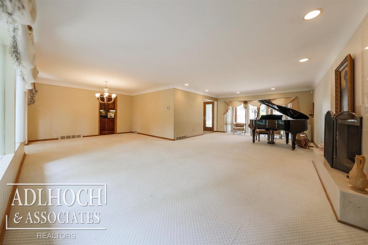 35 Clairview Road Grosse Pointe Shores, MI 48236 - Photo 10 of 29