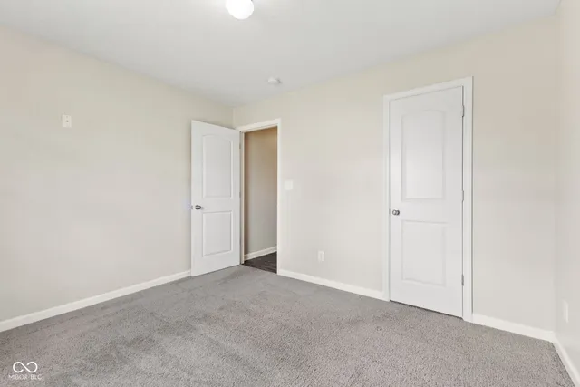 $275,000 | 10522 Hunters Crossing Boulevard, Indianapolis, IN 46239