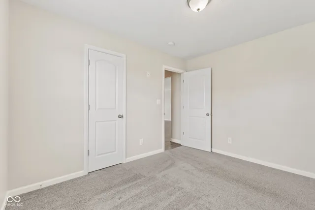 $275,000 | 10522 Hunters Crossing Boulevard, Indianapolis, IN 46239