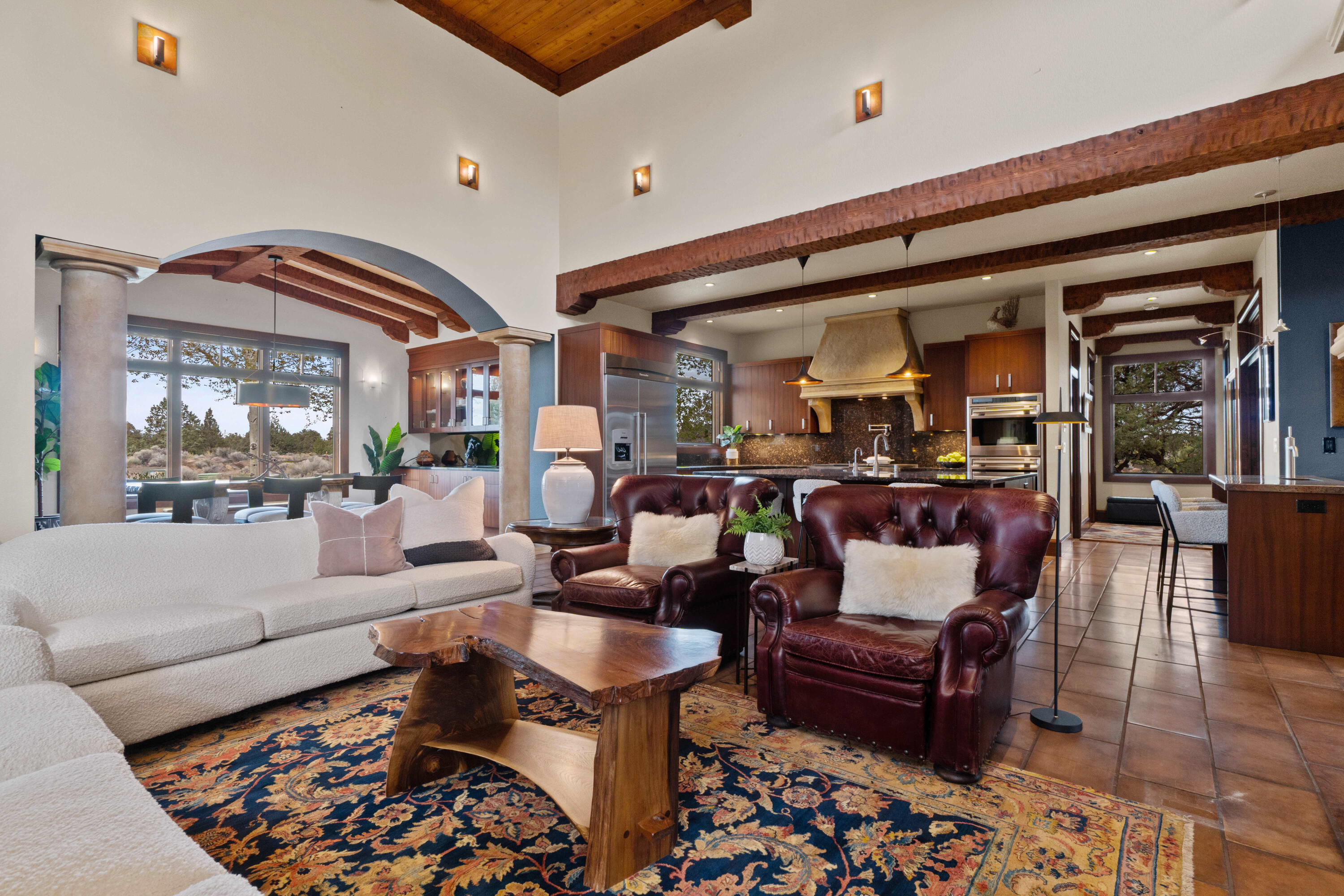 65904 Fazio Ln Bend Bend, OR 97701 - Photo 9 of 63 Great Room