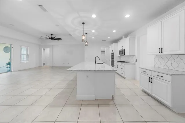 $725,000 | 4897 Gilded Jewel Drive, Mount Dora, FL 32757