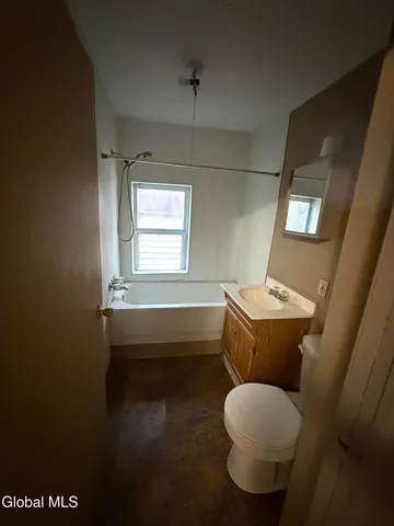 $125,000 | 10 East Green Street, Johnstown, NY 12095