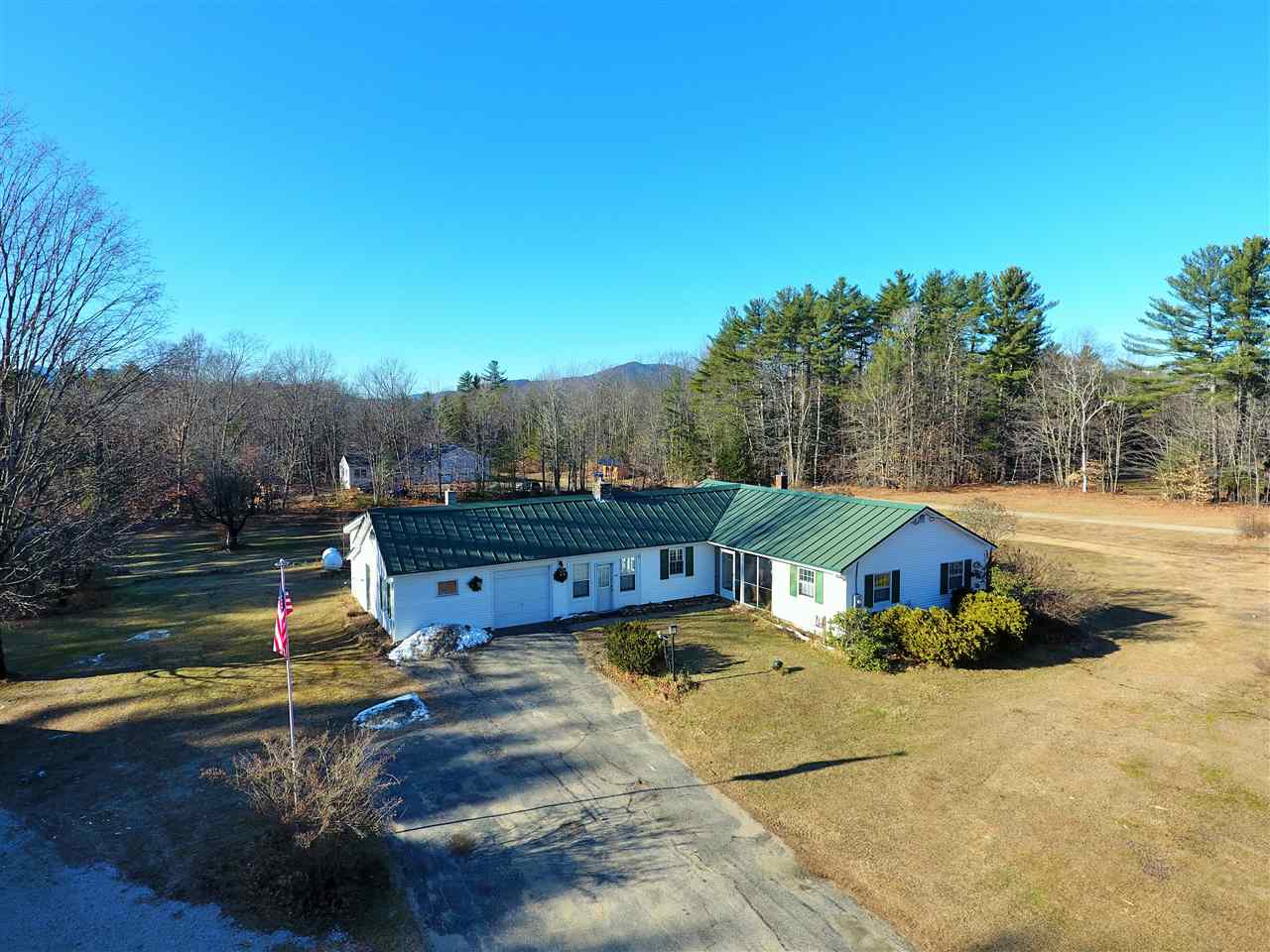 292 Stark Road Conway, NH 03813 - Photo 2 of 40
