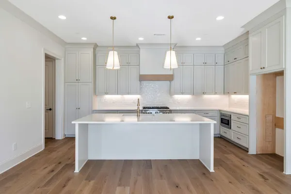 $785,000 | 6037 Whitman Road, Unit 202, Franklin, TN 37064