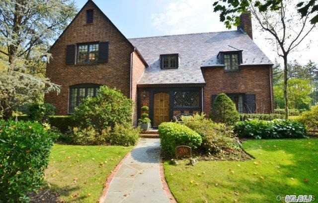 200 Remington Road Manhasset, NY 11030 - Photo 1 of 1 Gallery Image 1
