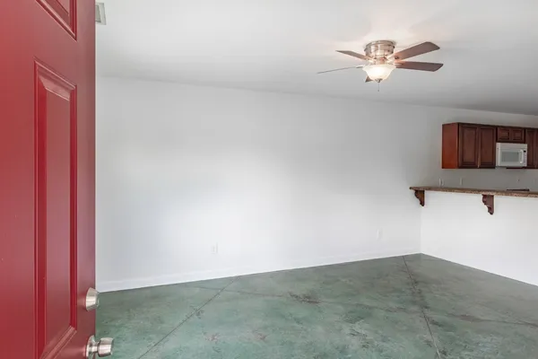 $299,900 | 221 Fry Lane, Pulaski, TN 38478