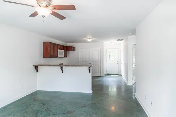 $299,900 | 221 Fry Lane, Pulaski, TN 38478