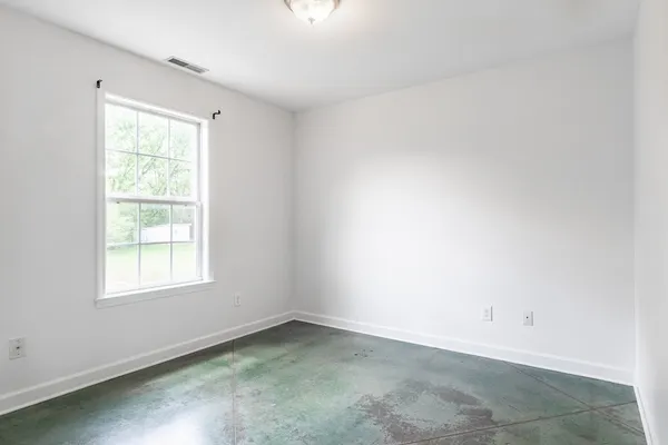 $299,900 | 221 Fry Lane, Pulaski, TN 38478
