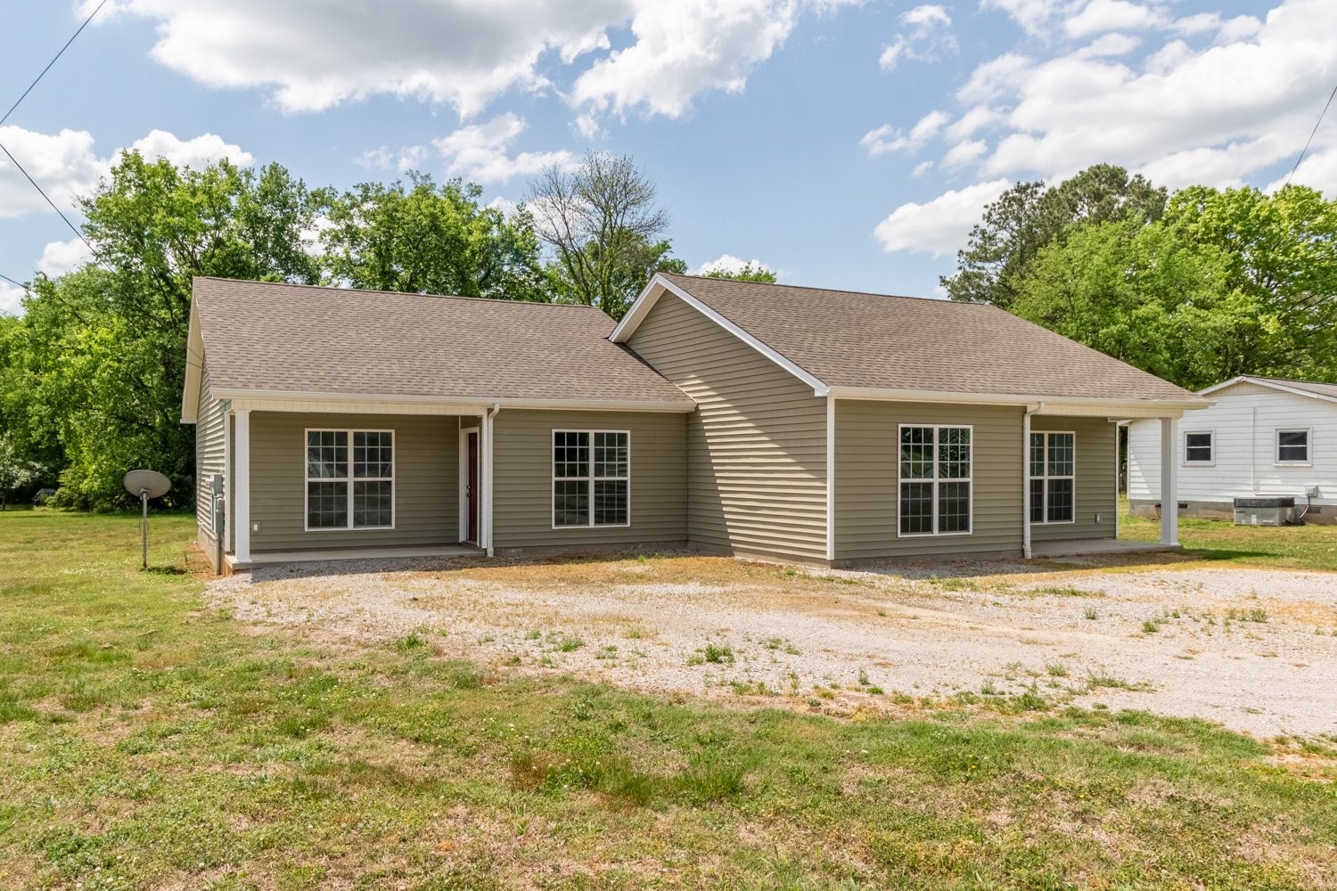221 Fry Lane Pulaski, TN 38478 - Photo 3 of 28