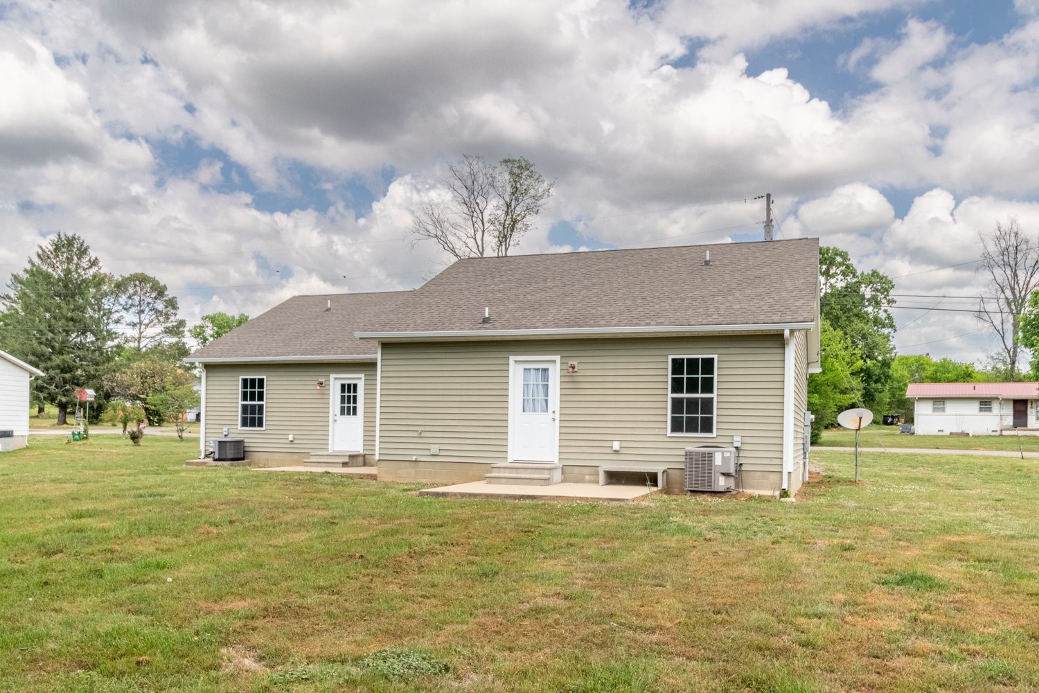 221 Fry Lane Pulaski, TN 38478 - Photo 6 of 28