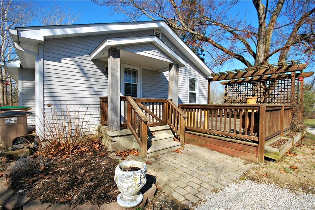 873 Terrace Lake Road Columbus, IN 47201 - Photo 5 of 25 Gallery Image 5